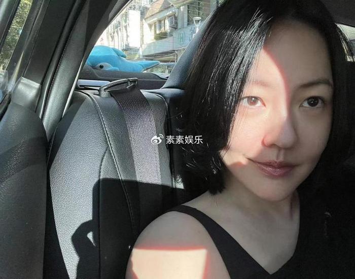 小S剪新​发型和翔翔​老师跳舞，此前他被汪小菲以唐老师点名